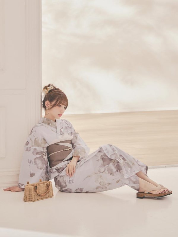 モデル：吉木千沙都(ちぃぽぽ)　身長：158cm　着用サイズ：Fサイズ