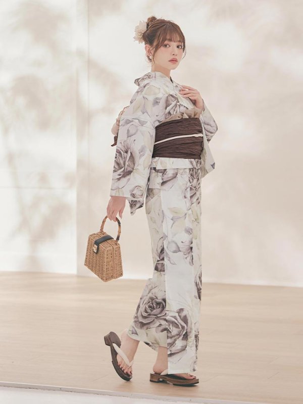 モデル：吉木千沙都(ちぃぽぽ)　身長：158cm　着用サイズ：Fサイズ