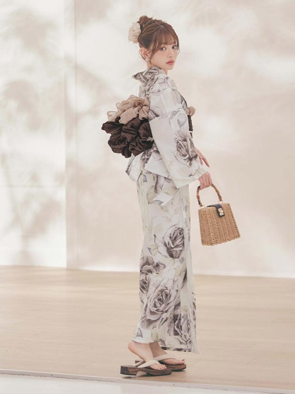 モデル：吉木千沙都(ちぃぽぽ)　身長：158cm　着用サイズ：Fサイズ