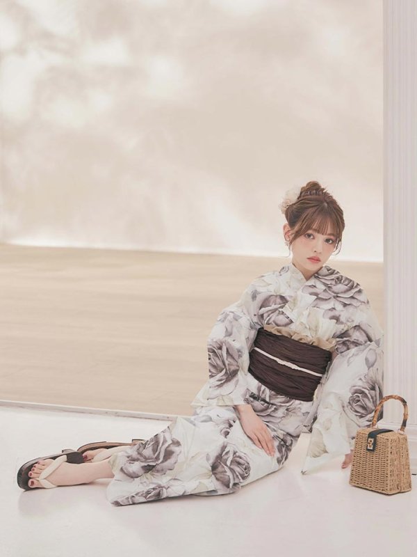 モデル：吉木千沙都(ちぃぽぽ)　身長：158cm　着用サイズ：Fサイズ