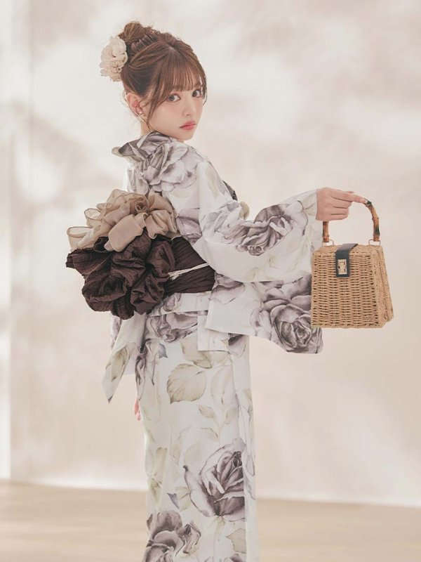 モデル：吉木千沙都(ちぃぽぽ)　身長：158cm　着用サイズ：Fサイズ