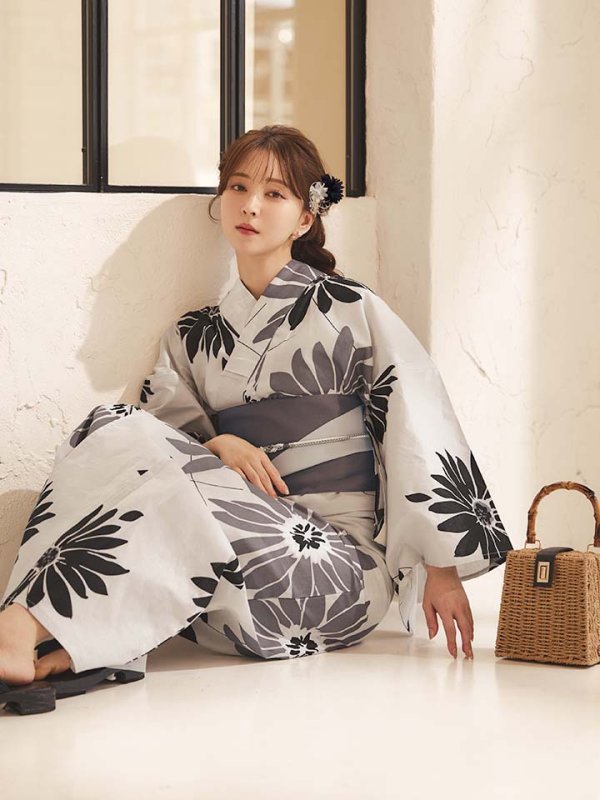 モデル：麻亜里　身長：160cm　着用サイズ：Fサイズ