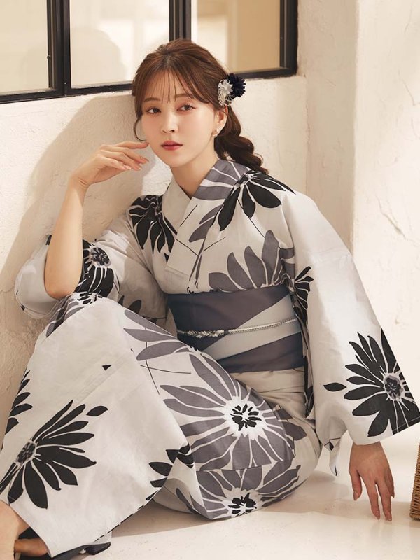 モデル：麻亜里　身長：160cm　着用サイズ：Fサイズ