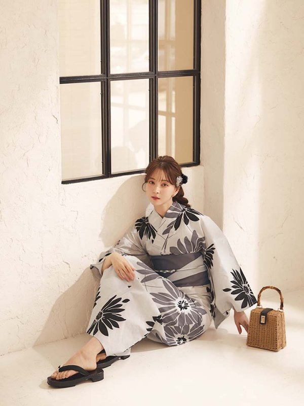 モデル：麻亜里　身長：160cm　着用サイズ：Fサイズ