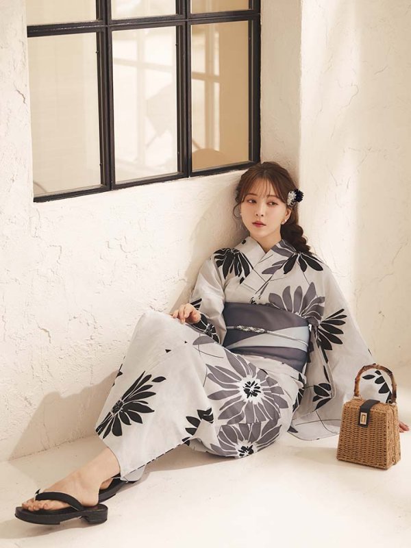 モデル：麻亜里　身長：160cm　着用サイズ：Fサイズ