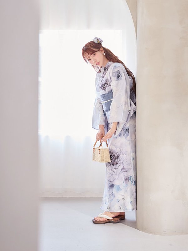 モデル：三上悠亜　身長：159cm　着用サイズ：Fサイズ