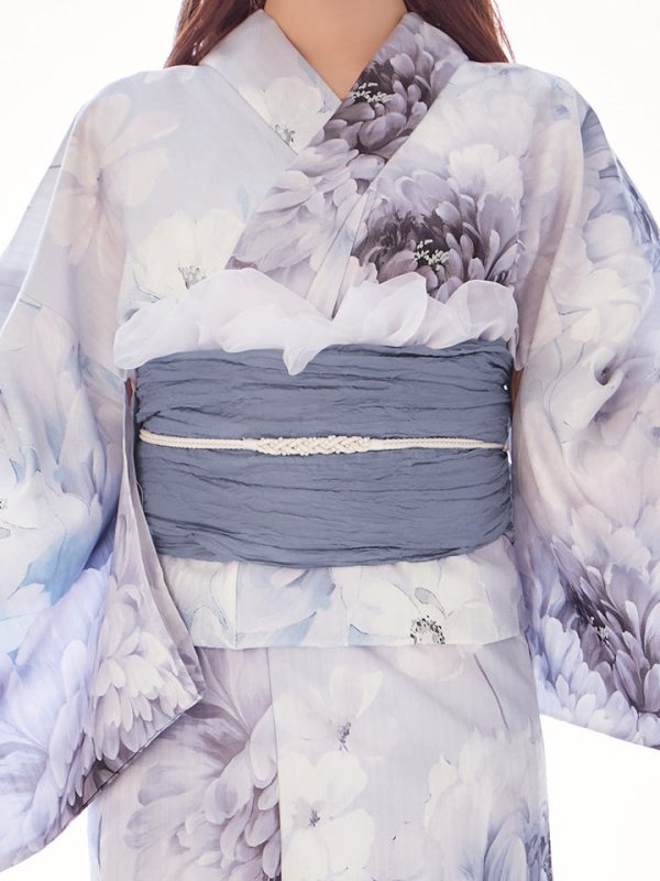 モデル：三上悠亜　身長：159cm　着用サイズ：Fサイズ