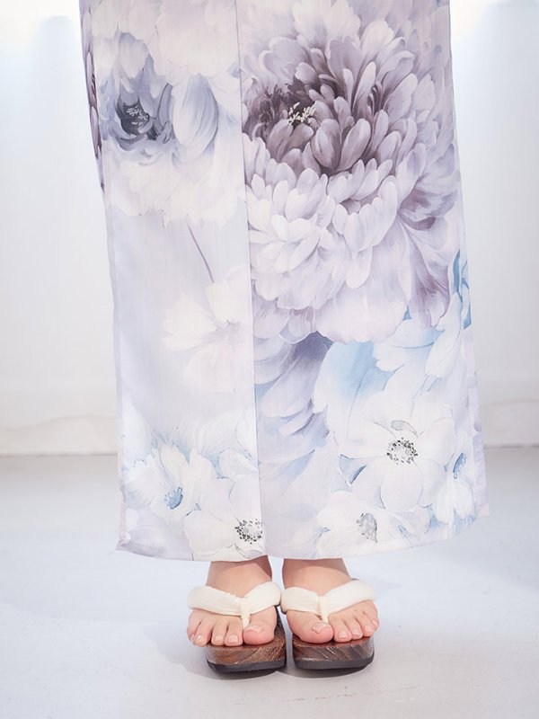 モデル：三上悠亜　身長：159cm　着用サイズ：Fサイズ