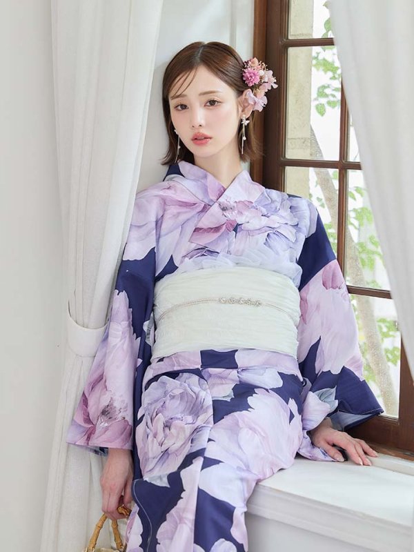 モデル：天海りこ　身長：156cm  着用サイズ：Fサイズ
