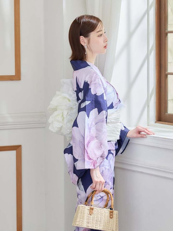 モデル：天海りこ　身長：156cm  着用サイズ：Fサイズ