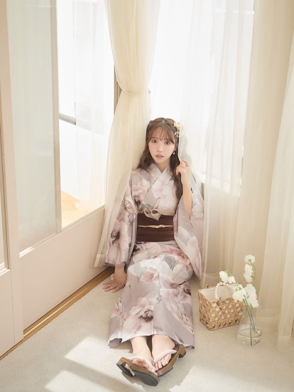 モデル：三上悠亜　身長：159cm　着用サイズ：Fサイズ