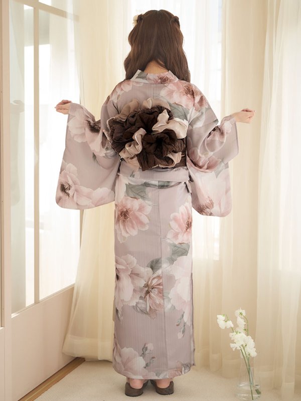 モデル：三上悠亜　身長：159cm　着用サイズ：Fサイズ