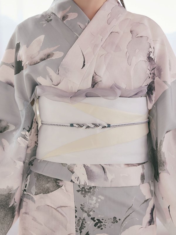 モデル：菅野結以 身長：163cm 着用サイズ：Fサイズ