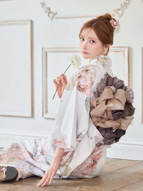 モデル：まみ　身長：161cm　着用サイズ：Fサイズ