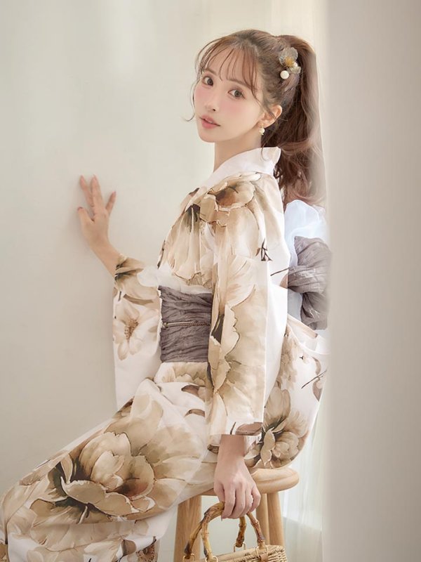 画像18: 【即日発送】ホワイトエレガントフラワー浴衣【浴衣３点セット 浴衣/帯/下駄】[OF04] (18)