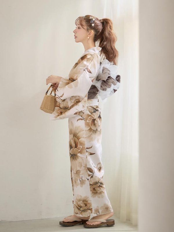 画像27: 【即日発送】ホワイトエレガントフラワー浴衣【浴衣３点セット 浴衣/帯/下駄】[OF04] (27)