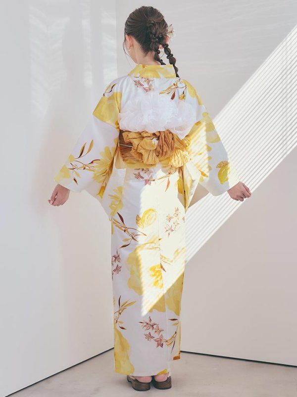 モデル：菅野結以　身長：163cm