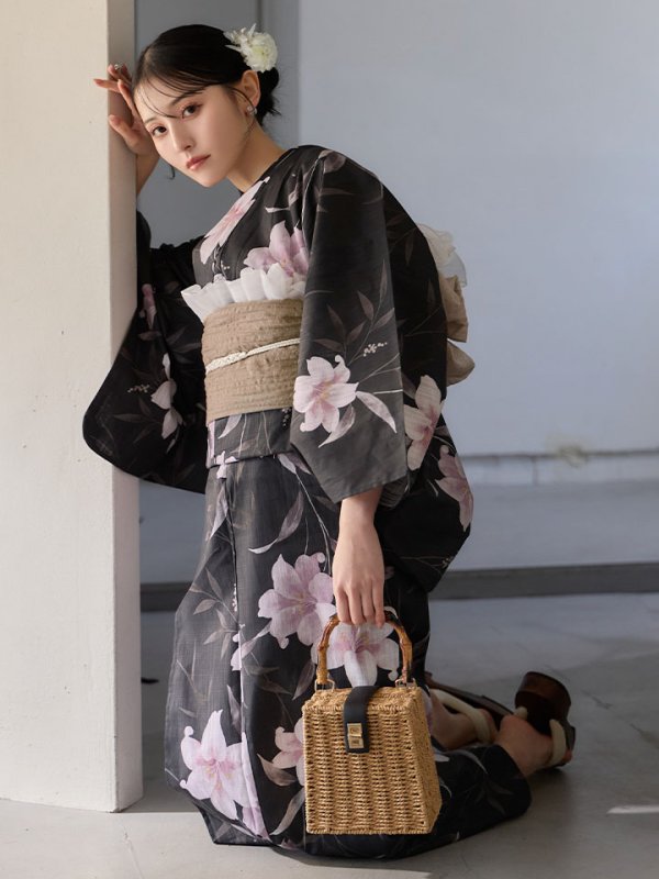 画像6: 送料無料！ホワイトリリー黒地浴衣【浴衣３点セット 浴衣/帯/下駄】[OF04]【予約 / 6月中旬発送予定】 (6)