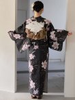 画像14: 送料無料！ホワイトリリー黒地浴衣【浴衣３点セット 浴衣/帯/下駄】[OF04]【予約 / 6月中旬発送予定】 (14)