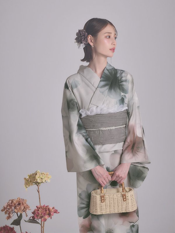 モデル：天海りこ　身長：156cm　着用サイズ：Fサイズ