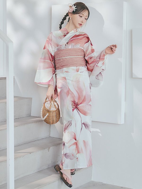 モデル：菅野結以 身長：163cm 着用サイズ：Fサイズ