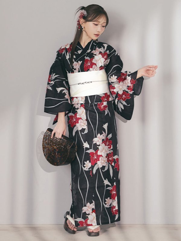 モデル：菅野結以　身長：163cm　着用サイズ：Fサイズ