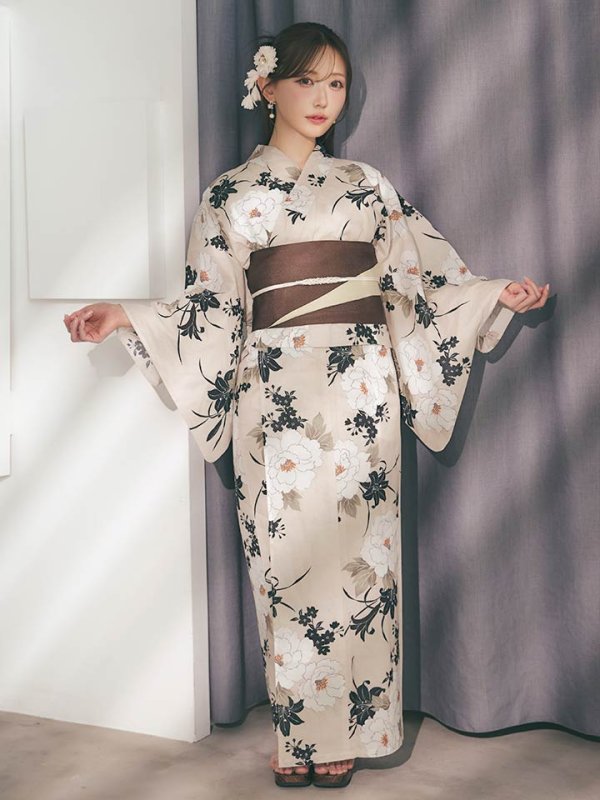 モデル：菅野結以 身長：163cm 着用サイズ：Fサイズ
