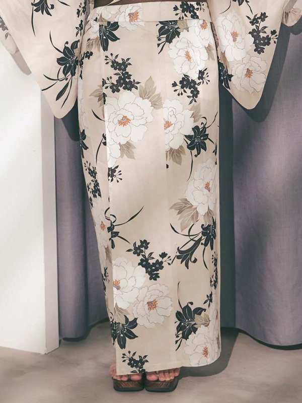 モデル：菅野結以 身長：163cm 着用サイズ：Fサイズ