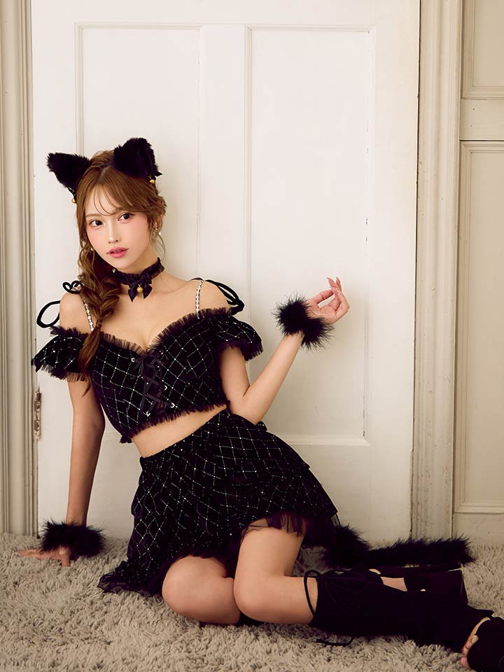 即日発送】【ハロウィン】キャットオフショルビジューセットアップ