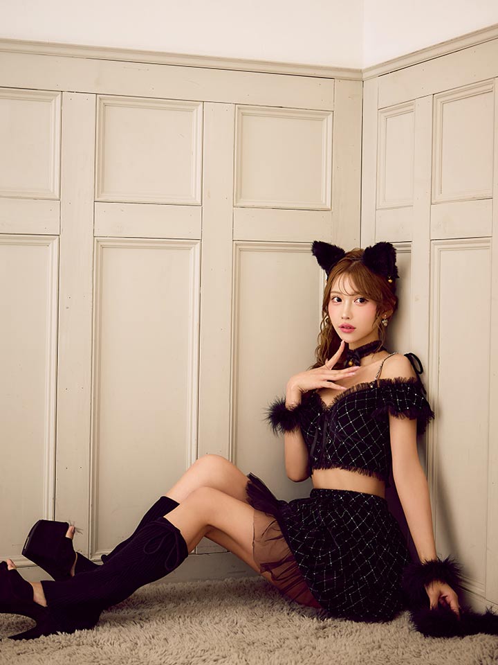 即日発送】【ハロウィン】キャットオフショルビジューセットアップ