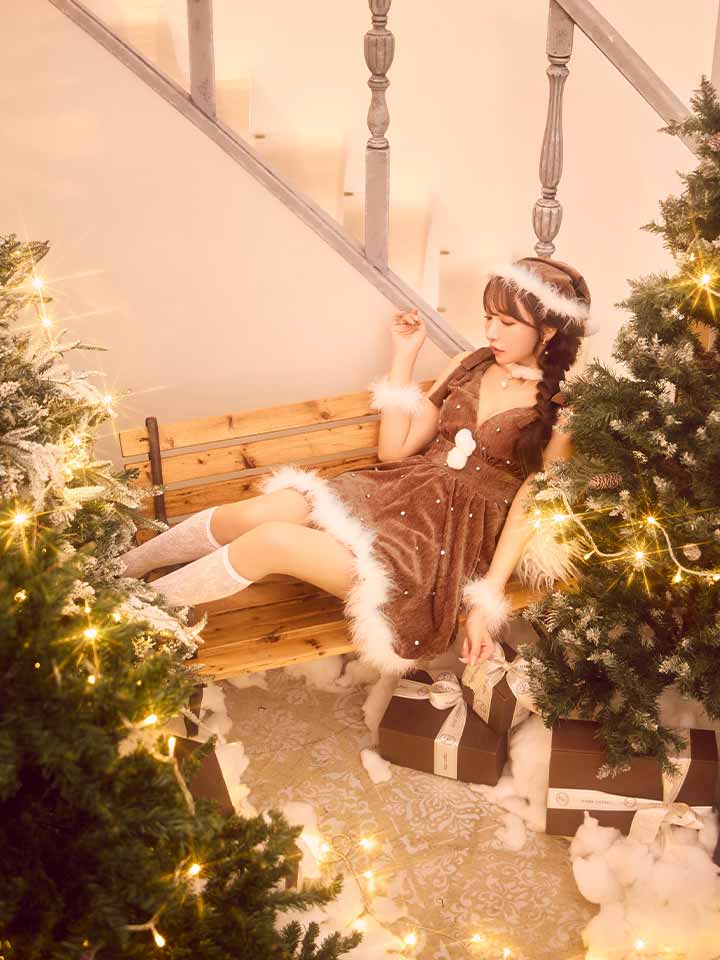 即日発送】【サンタ】ショルダーリボンビジューツイードフレアサンタ