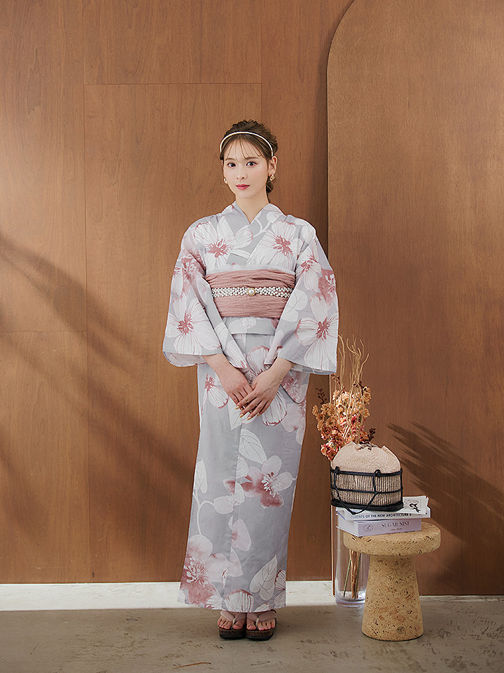 即日発送】シック大人フラワー浴衣 siwa-k23kj / Yhimo-pearl02 即日発送】シック大人フラワー浴衣 siwa-k23kj / Yhimo-pearl02