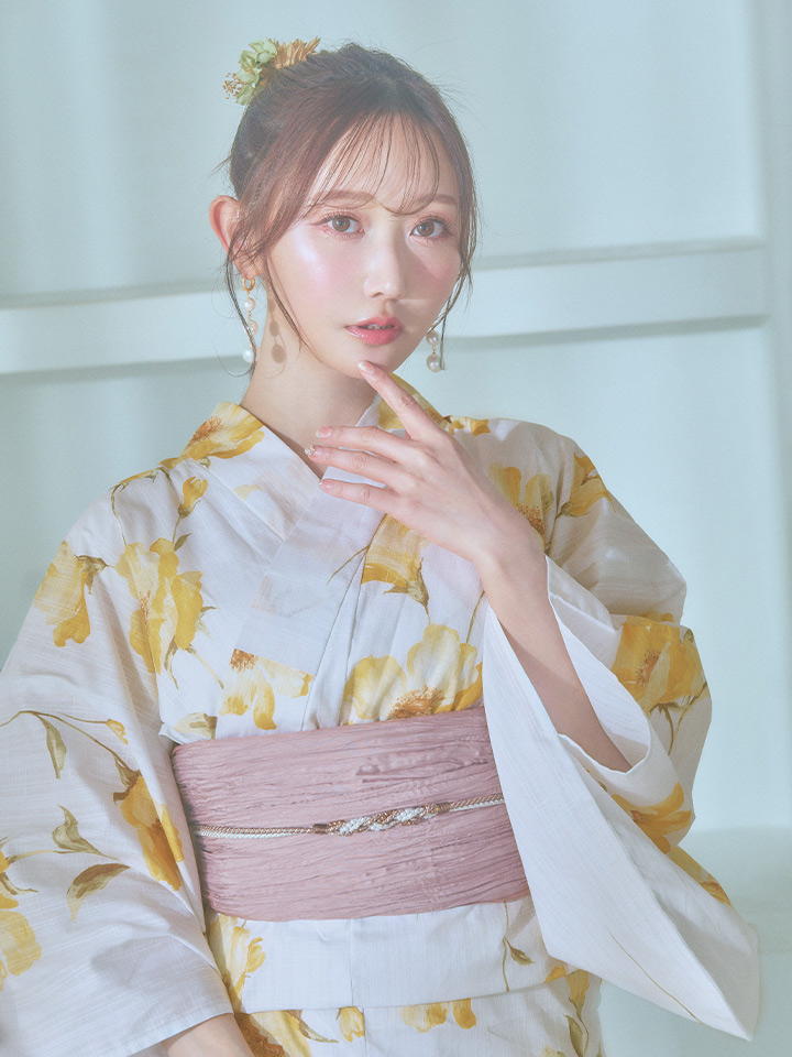 即日発送】白地にイエローの水彩花柄浴衣 OBI-siwa-202-ok-1-BE