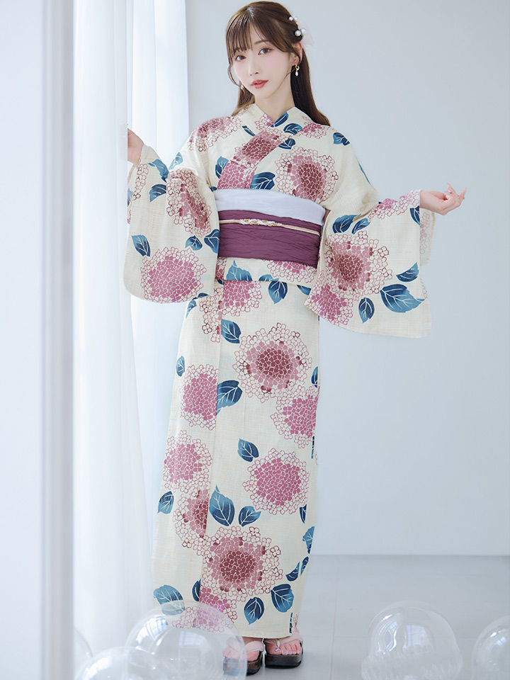 浴衣ドレス　大人用　白にピンク赤紫花 Amazon.co.jp: 浴衣 セット 浴衣セット ゆかた 大人 レディース