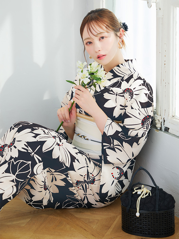 浴衣　himari 即日発送】黒地に向日葵浴衣【浴衣3点セット 浴衣/帯/下駄
